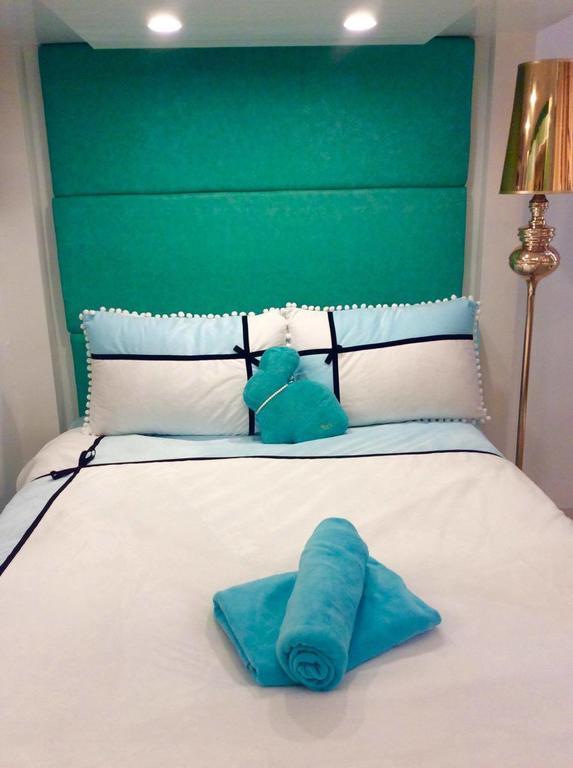 Tiffany Room At Shell Residences Manila Esterno foto